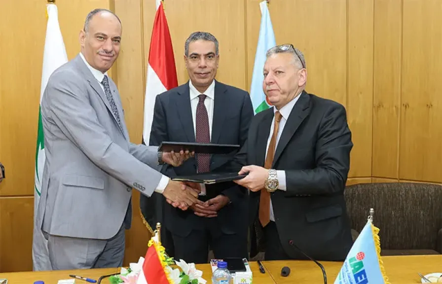 ”الهيئة القومية للبريد” و”الأكاديمية الدولية للهندسة وعلوم الإعلام” يوقعان بروتوكول تعاون.. لتقديم الخدمات البريدية والمالية داخل الأكاديمية