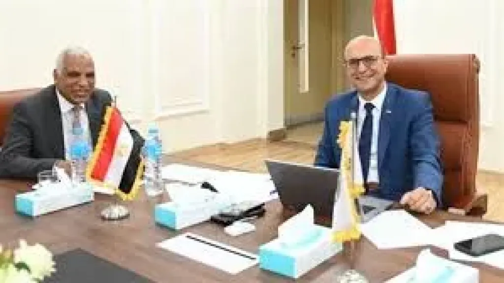 رئيس جامعة أسيوط الأهلية: تطبيق معايير الجودة بامتحانات الميدتيرم