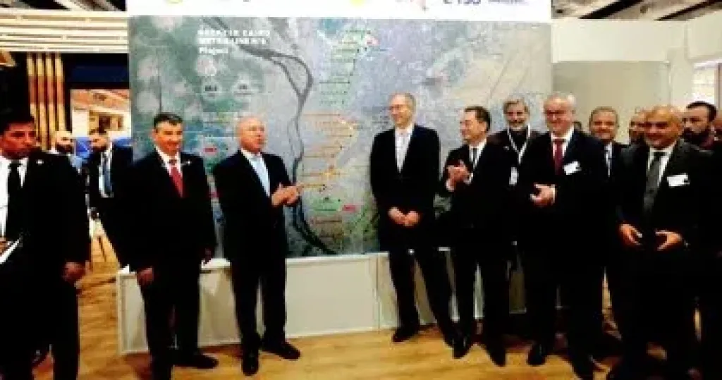 وزارة النقل تسلم مسار الخط السادس للمترو تمهيدا للتنفيذ