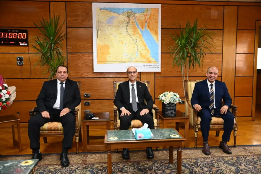 المنشاوي يوقع بروتوكول تعاون بين جامعة أسيوط والمركز الوطني للدراسات