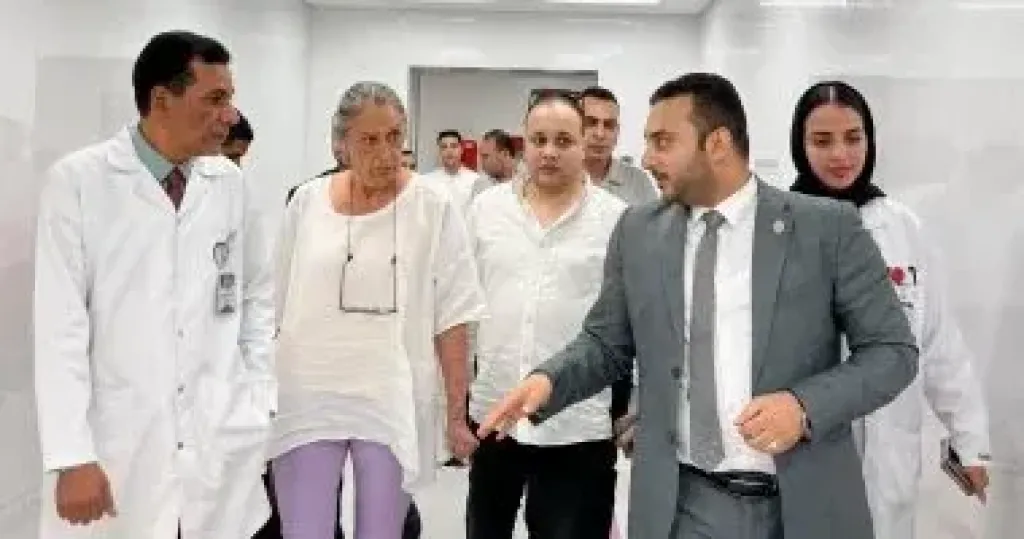 مدير الرعاية الصحية بالأقصر يستقبل القنصل الفخرى لفرنسا بالمجمع الطبى