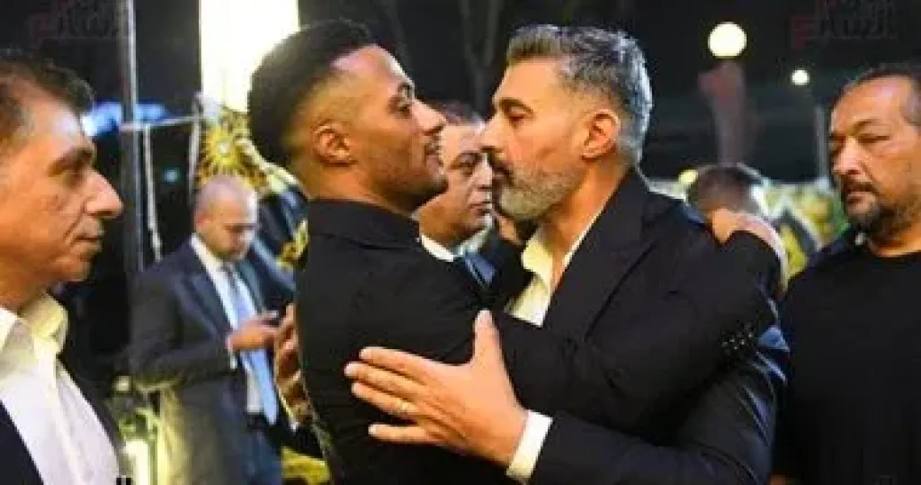 أحمد السقا وياسر جلال وريهام حجاج فى عزاء والد محمد رمضان.. صور