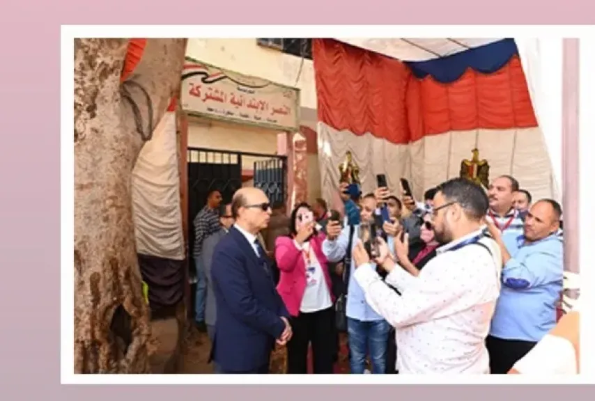 رئيس جامعة أسيوط يدلي بصوته في انتخابات مجلس النواب.. ويؤكد: المشاركة