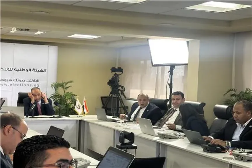 الوطنية للانتخابات توجه القضاة بطلب بطاقات اقتراع إضافية لمواجهة كثافات الناخبين