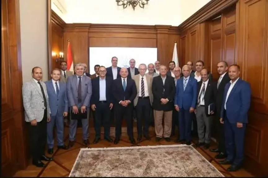 جمعية رجال أعمال الإسكندرية تستقبل مسئولي المنطقة الاقتصادية لقناة السويس لبحث فرص الاستثمار