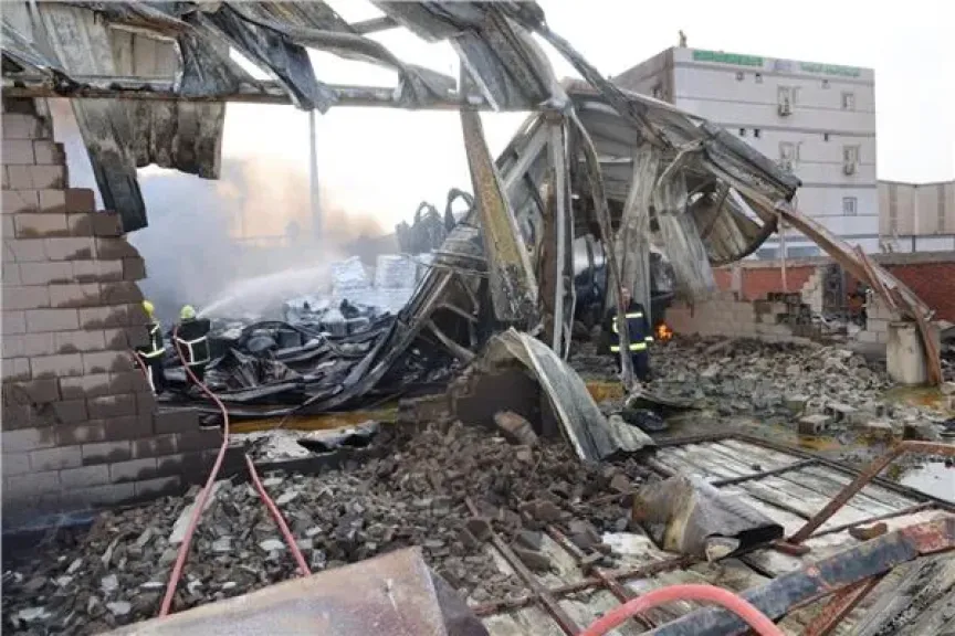 محافظ المنوفية يتفقد حريق مصنع كيماويات بالمنطقة السابعة بالسادات