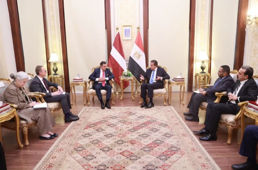 وزير الصحة يستقبل نظيره اللاتفي لتعزيز التعاون في مجالات الرعاية الصحية المتنوعة|صور