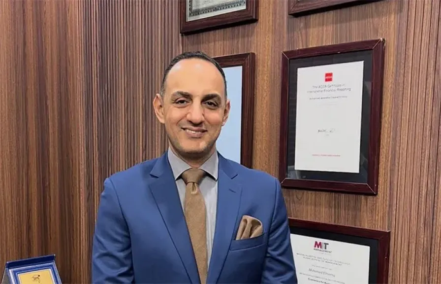 الاعلامى محمد فودة يدلي بصوته في انتخابات مجلس النواب 2025.. ويؤكد: المشاركة واجب وطني ودعم للديمقراطية