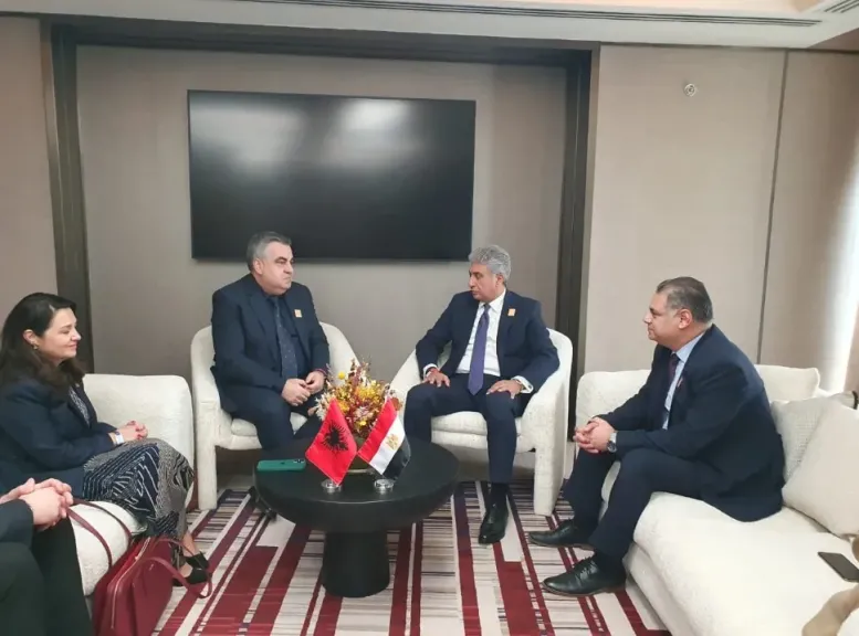 شريف فتحي يلتقي وزيري السياحة والثقافة والرياضة بألبانيا ووزير الخارجية والتوظيف الخارجي والسياحة بسريلانكا