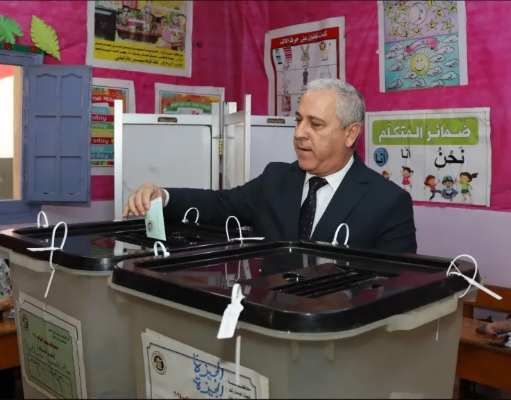 عقب الإدلاء بصوته.. الشوربجي: الصحافة القومية هي عين المواطن ومهمتها تقديم صورة شاملة لكافة مراحل الانتخابات