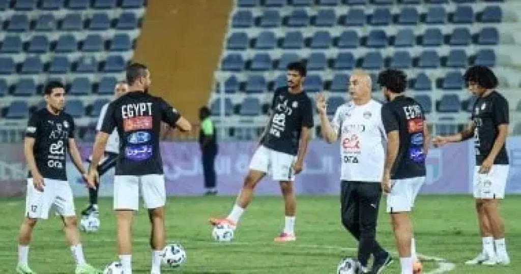 منتخب مصر يخوض تدريباته باستاد العين استعدادا لأوزبكستان وديا.. صور
