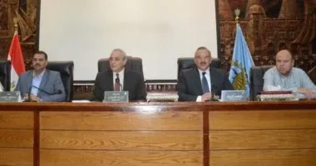 محافظ الغربية يوجه برفع درجة الاستعداد القصوى لانتخابات مجلس النواب