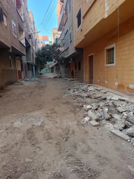 محافظ أسيوط: توسعة وتسوية شوارع وا لتركيب بلاط الإنترلوك