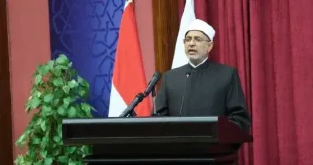 رئيس جامعة الأزهر للطلاب الوافدين: طلب العلم مسيرة مستمرة من المهد للحد