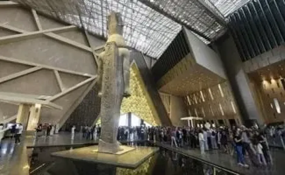 بدء تطبيق نظام الحجز المسبق بالمواعيد الزمنية لتنظيم الزيارة بالمتحف المصري الكبير.. الأحد المقبل|صور