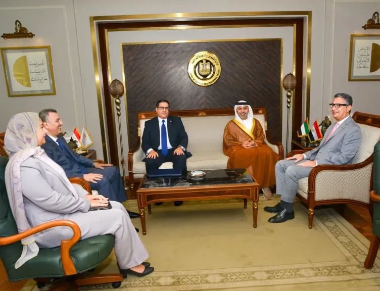 وزير التموين يستقبل سفير الإمارات لبحث التعاون الاقتصادي والأمني الغذائي