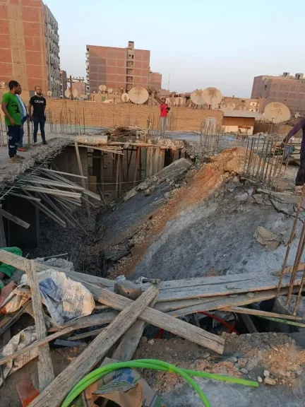 محافظ أسيوط يكرم مدير وحدة الإنقاذ السريع تقديرًا لجهوده في تطوير منظومة