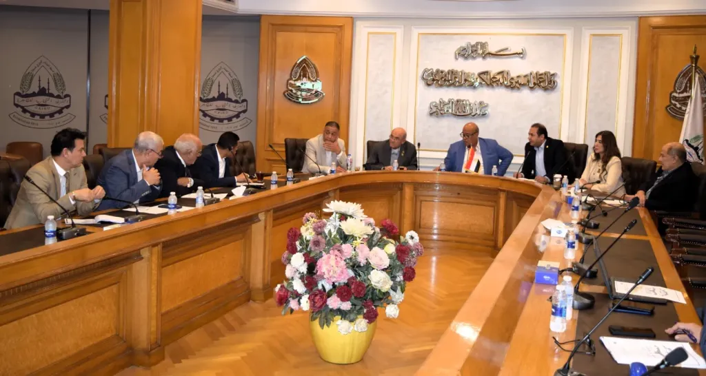 غرفة القاهرة تفتح باب الاشتراك في الرعاية الصحية للتجار وأسرهم يناير 2026 حتى نهاية العام ..وتختار ”السني ” عضوًا بمجلس إدارتها