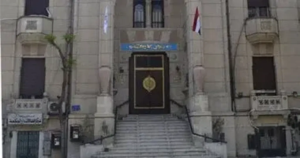 نقابة الأطباء تتابع واقعة إصابة طبيب بطلق نارى خلال مشاركته في قافلة طبية بقنا