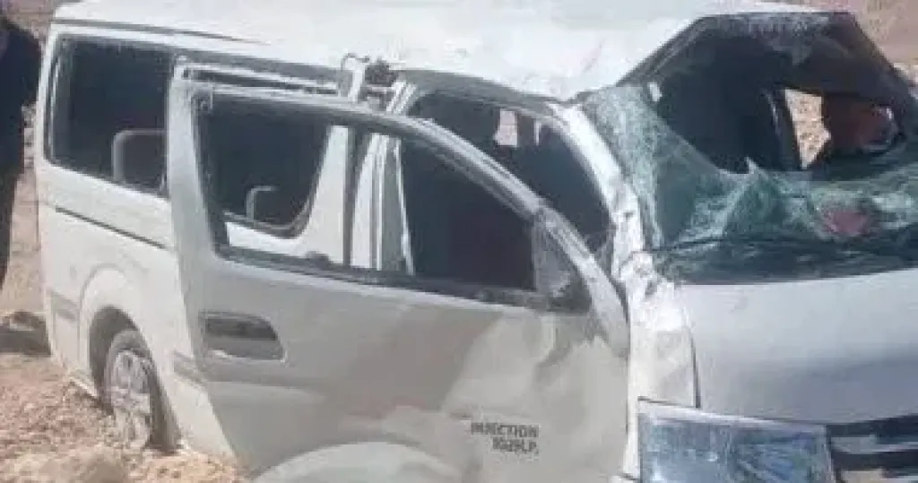 مصرع شخصين وإصابة 6 فى حادث انقلاب ميكروباص بالمنيا