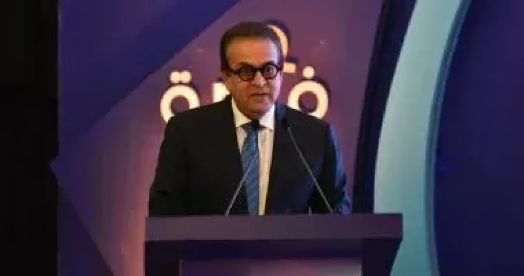 وزير الصحة يبحث مع البنك الأوروبي لإعادة الإعمار تطوير المنشآت الصحية وتعزيز الاستثمارات