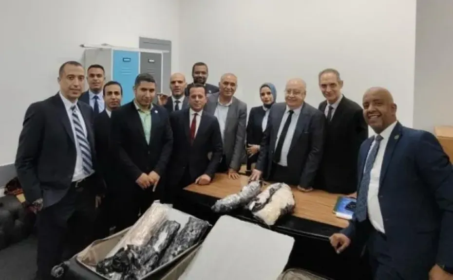 جمارك مطار القاهرة تحبط محاولة تهريب عشرين كيلو من مخدر MDMA