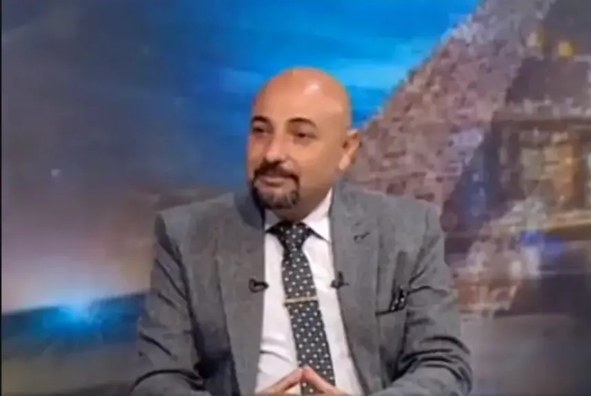 خبير علاقات دولية يكشف عن دور مصر في إنهاء الحرب الأهلية بالسودان