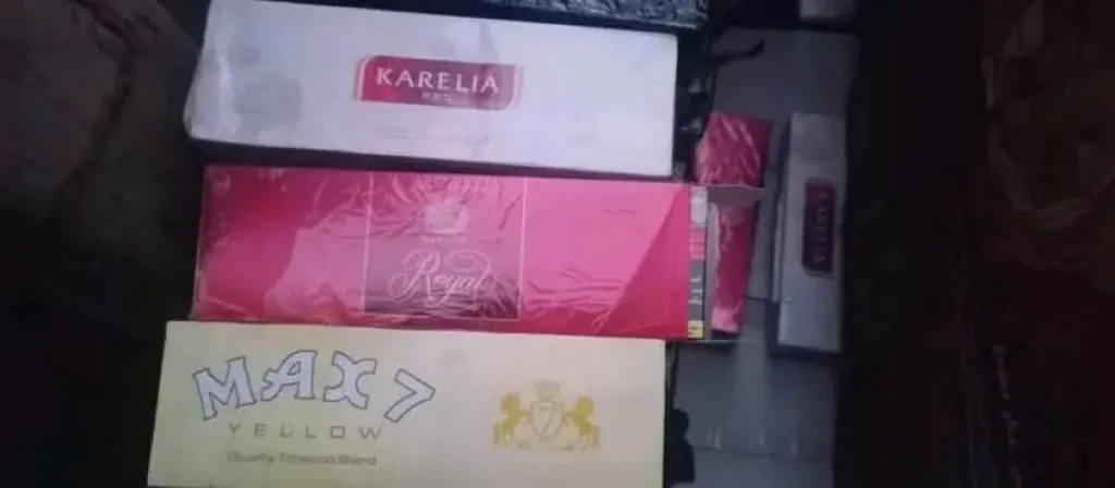 الجمارك تضبط كمية من السجائر الأجنبية مهربة