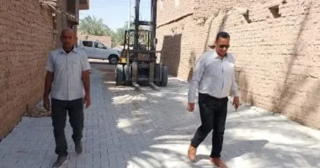 تركيب إنترلوك بأحياء مدينة باريس فى الوادى الجديد بتكلفة 13,5 مليون جنيه