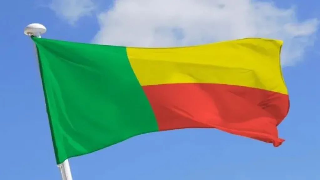 بنين تعتمد تعديلات دستورية تشمل إنشاء مجلس الشيوخ وتمديد الولاية الرئاسية