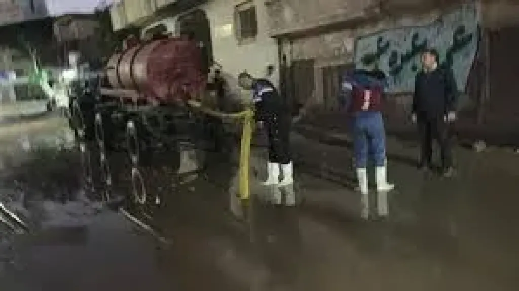 اجتماع بـ«صرف الإسكندرية» لمراجعة النقاط الساخنة وخطط التعامل الميداني بعد النوة