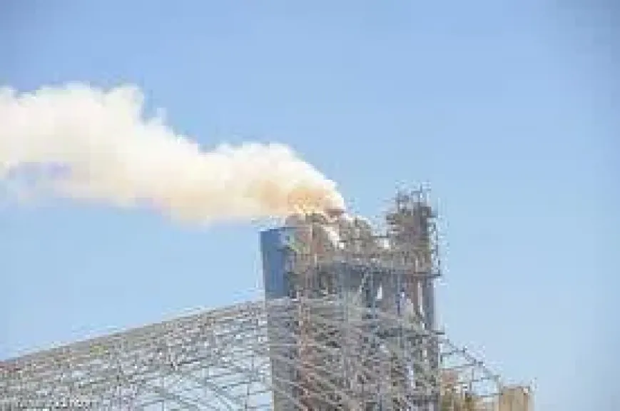 مصانع الأسمنت في بني سويف قنابل بيئية تنفجر في صدور المواطنين والمسؤولون خارج نطاق الخدمة
