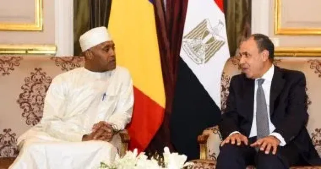 وزير الخارجية والهجرة يستقبل نظيره التشادي لبحث سبل تعزيز العلاقات الثنائية