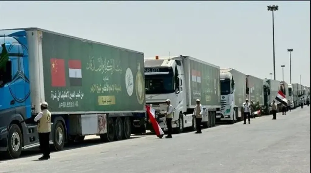 دخول قافلة «بيت الزكاة والصدقات» الإغاثية الـ 12 إلى أهالينا في غزة