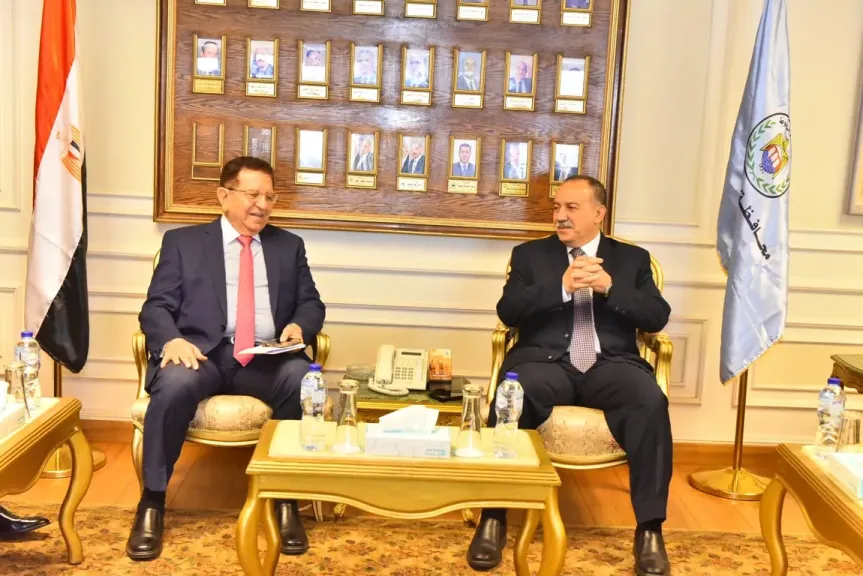 محافظ أسيوط يطلق أولى دورات الوعي الوطني بالشراكة مع المحكمة العربية للتحكيم