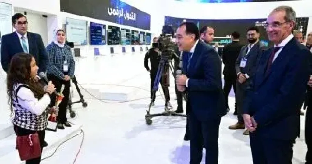 مدبولي: الرئيس يؤكد دائما أن قطاع الاتصالات أهم القطاعات المستقبلية