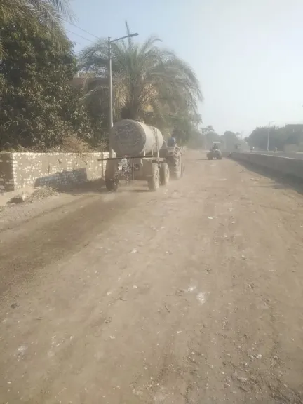 محافظ أسيوط يؤكد استمرار حملات تسوية وتمهيد الطرق ومتابعات ميدانية بشوارع