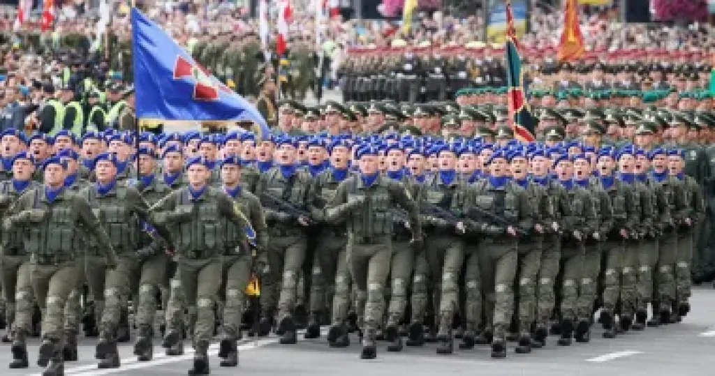 المفوضية الأوروبية: أوكرانيا ستحتاج إلى أكثر من 70 مليار يورو لتمويل الحرب