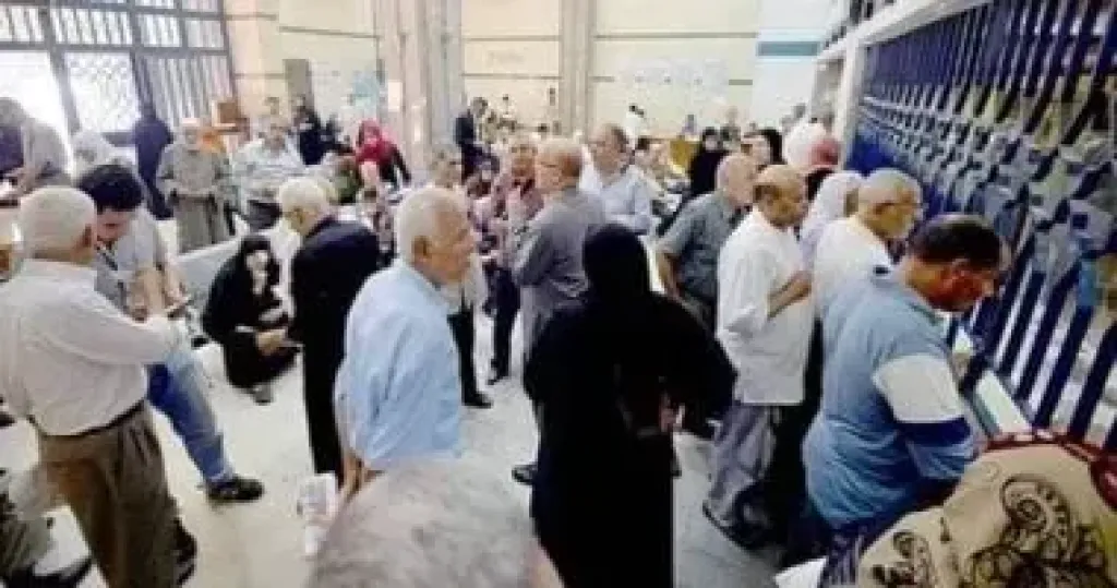 بعد 6 أيام فقط.. صرف المعاشات بزيادة 15% بقرار من الرئيس السيسى