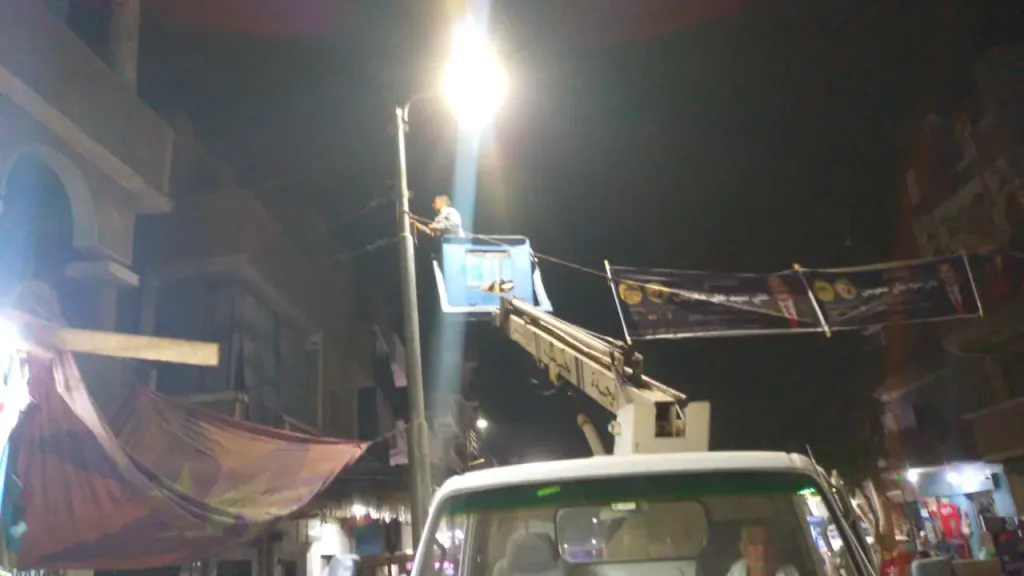 محافظ أسيوط: استمرار أعمال صيانة وتركيب كشافات جديدة لرفع كفاءة