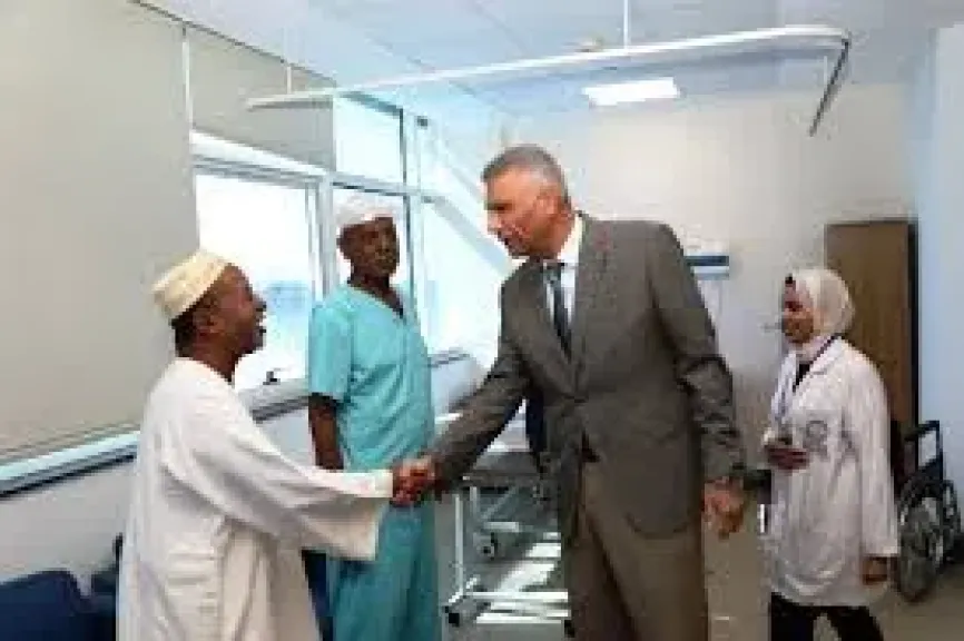 محافظ أسوان يتفقد مستشفى الرمد ويطمئن على جودة الخدمات الطبية والعلاجية