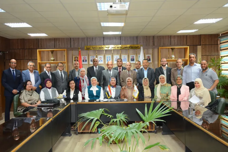 قطاع خدمة المجتمع وتنمية البيئة يناقش تأسيس مؤسسة مجتمع مدني