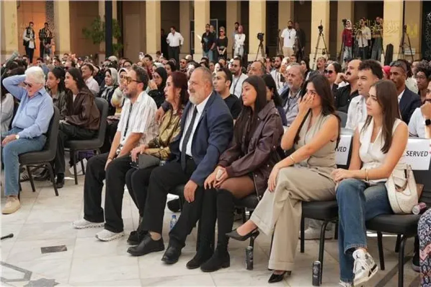 عرض فيلم وجع الفراق ودموع ابنة سامح عبدالعزيز في تأبين والدها بمهرجان القاهرة