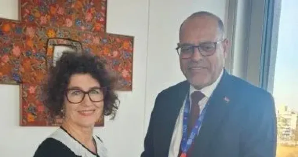 وزير العمل يلتقى مساعد المدير العام للحوكمة والحوار بمنظمة العمل الدولية