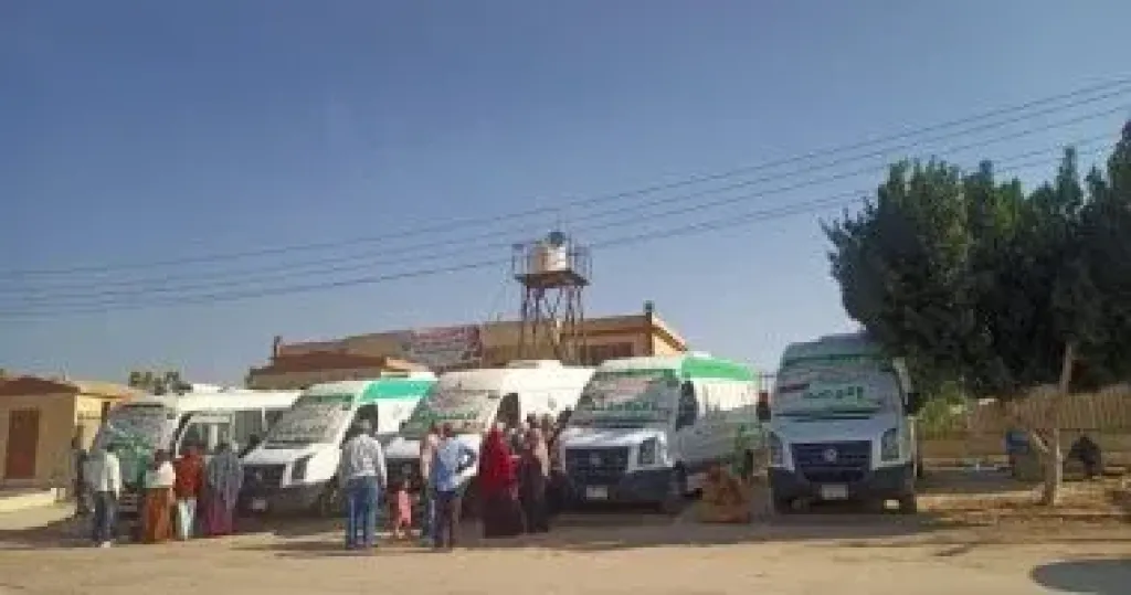 الكشف على 1020 مواطنا خلال قافلة طبية مجانية بقرية طوسون فى الإسماعيلية