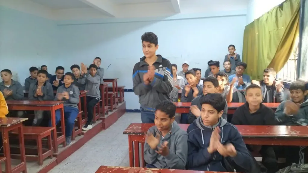 «وكيل التعليم» بالسويس يتفقد سير العمل بمدارس المحافظة