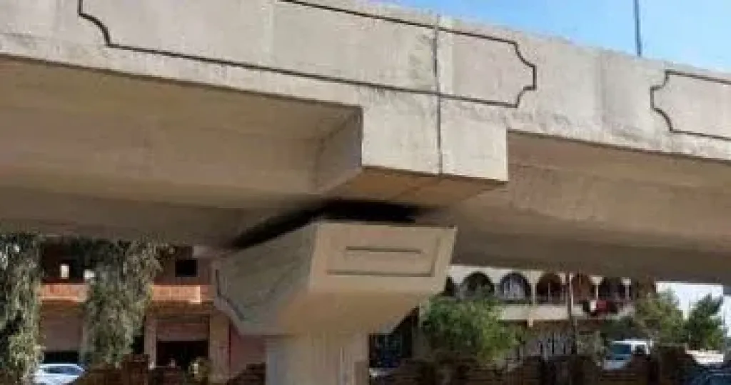 غلق جزئى لتنفيذ أعمال كوبري مشاة محطة مونوريل جامعة النيل