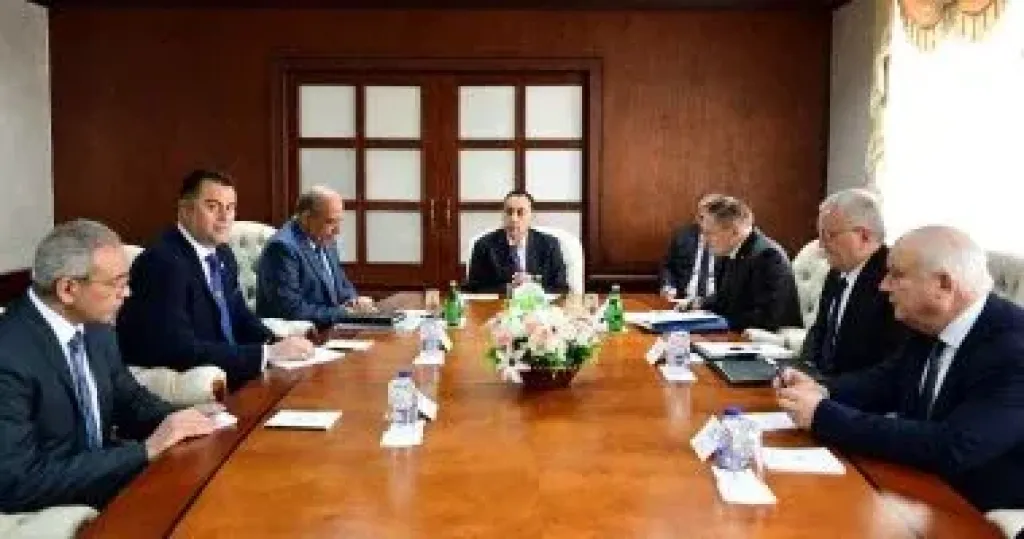 رئيس الوزراء يلتقى المدير العام للمؤسسة الروسية للطاقة النووية روساتوم