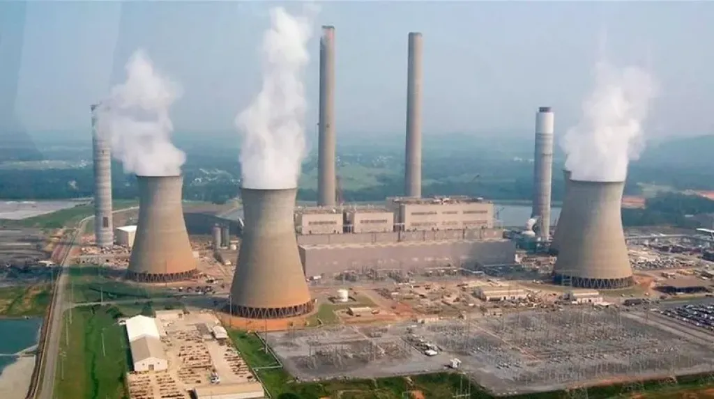 يوم تاريخي للبرنامج النووي المصري.. «الأدهم» يكشف عن تركيب أكبر مكون في محطة الضبعة