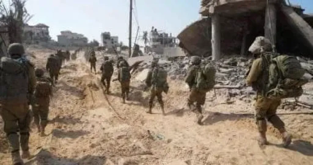 جيش الاحتلال: بدأنا مهاجمة أهداف لحركة حماس فى أنحاء قطاع غزة